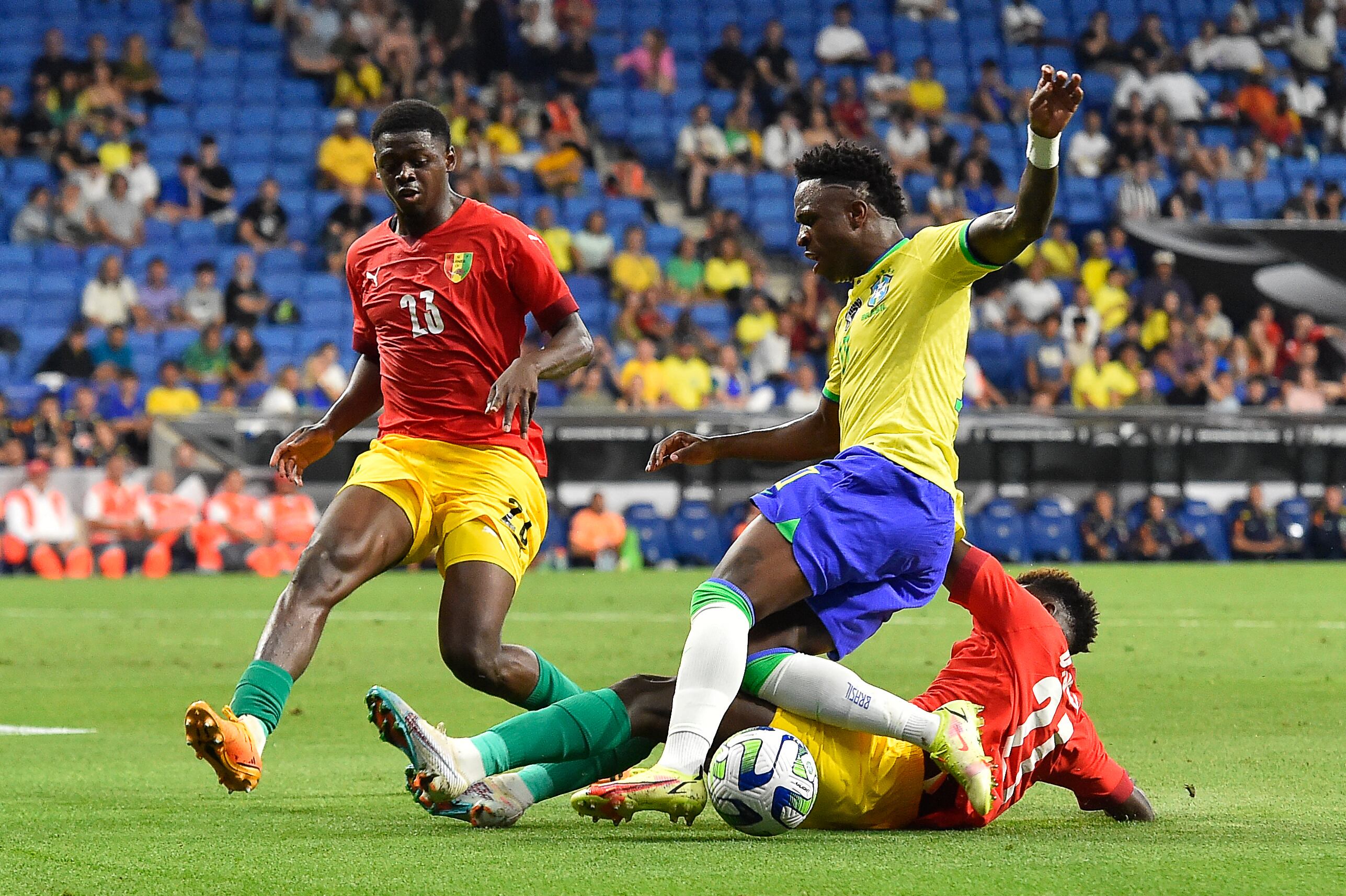 Para el segundo tiempo Brasil se cambió y uso su uniforme tradicional. Foto: AFP.