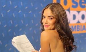 La presentadora Elianis Garrido, muy conmovida por el testimonio de Isabel Torres.