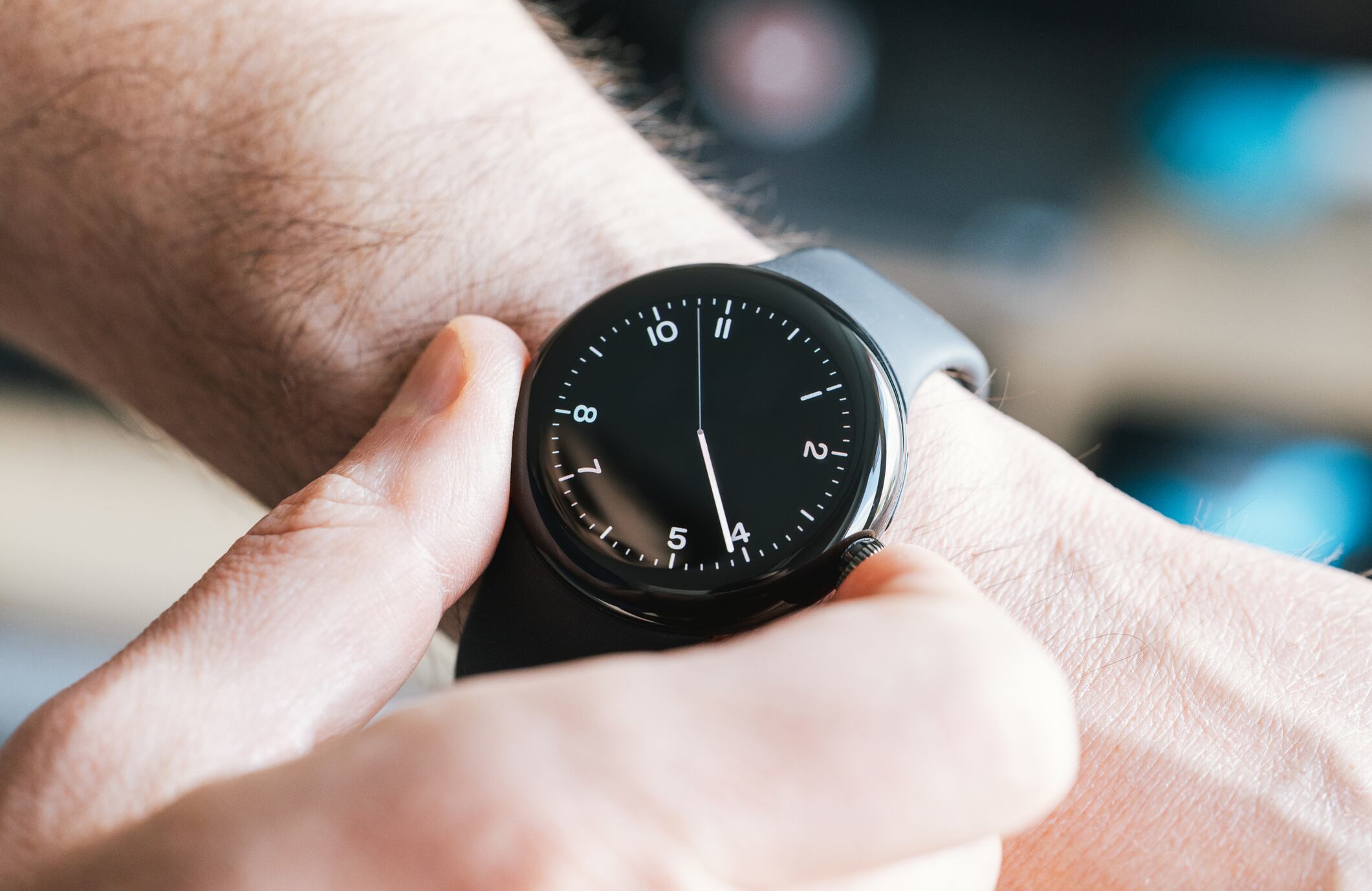 Un reloj cuántico mide el tiempo con precisión en el rango de femtosegundos.