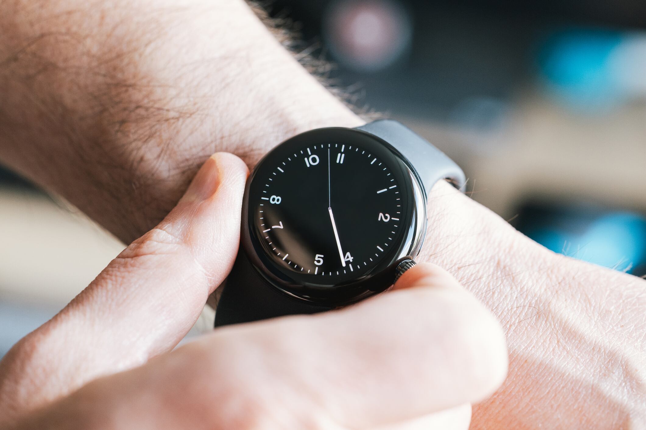 Un reloj cuántico mide el tiempo con precisión en el rango de femtosegundos.