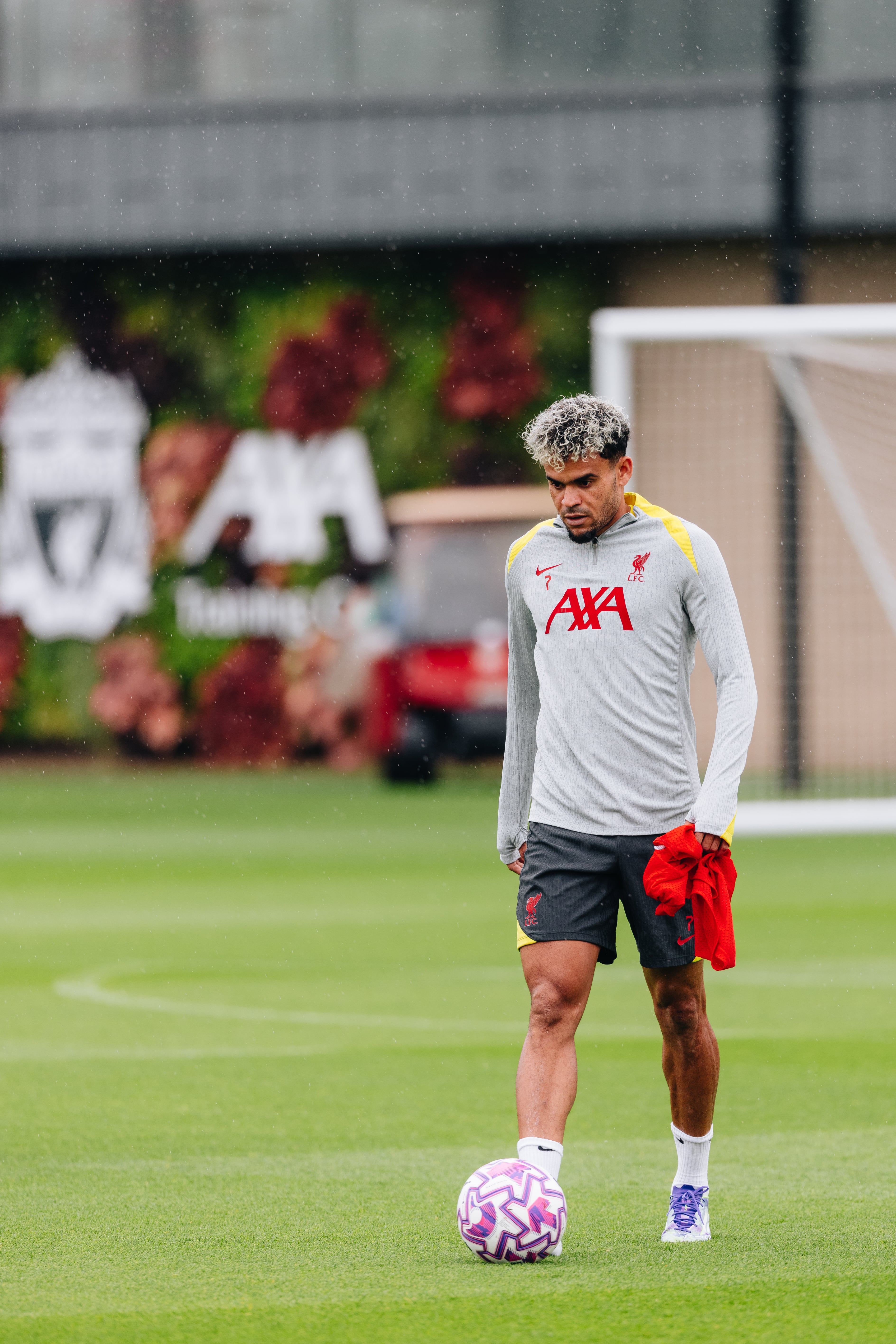 KIRKBY, ENGLAND - JULY 15: (THE SUN OUT, THE SUN ON SUNDAY OUT) Luis Díaz of Liverpool during a training session at AXA Training Centre on July 15, 2025 in Kirkby, England. (Photo by Nikki Dyer - LFC/Liverpool FC via Getty Images)