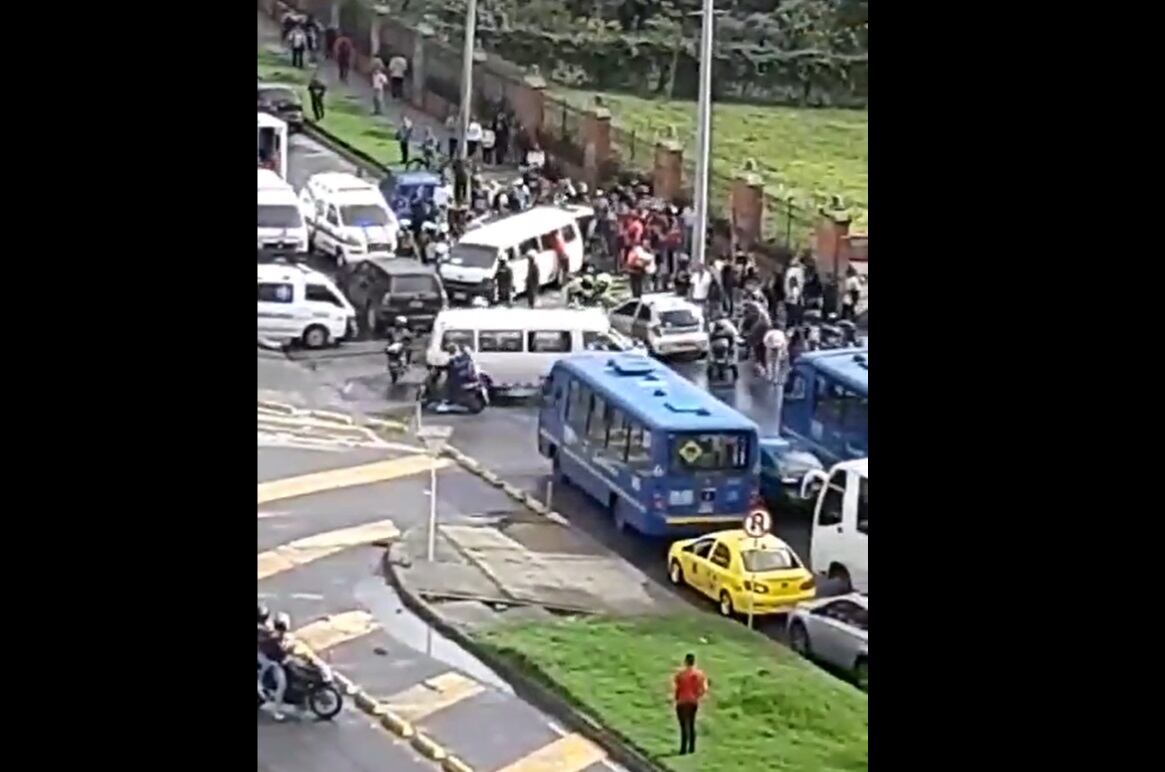 La Policía de Tránsito investiga las causas del accidente.