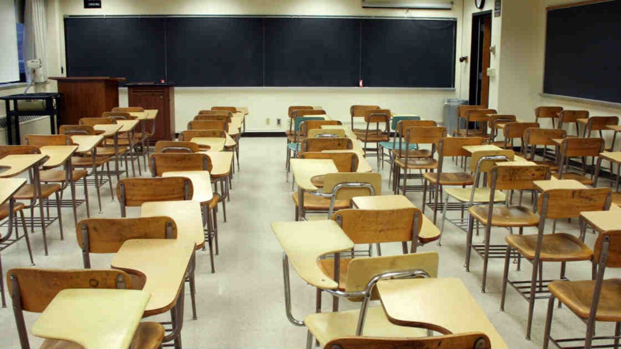 Las teorías de la situación van desde los cambios demográficos, hasta la situación económica del país.