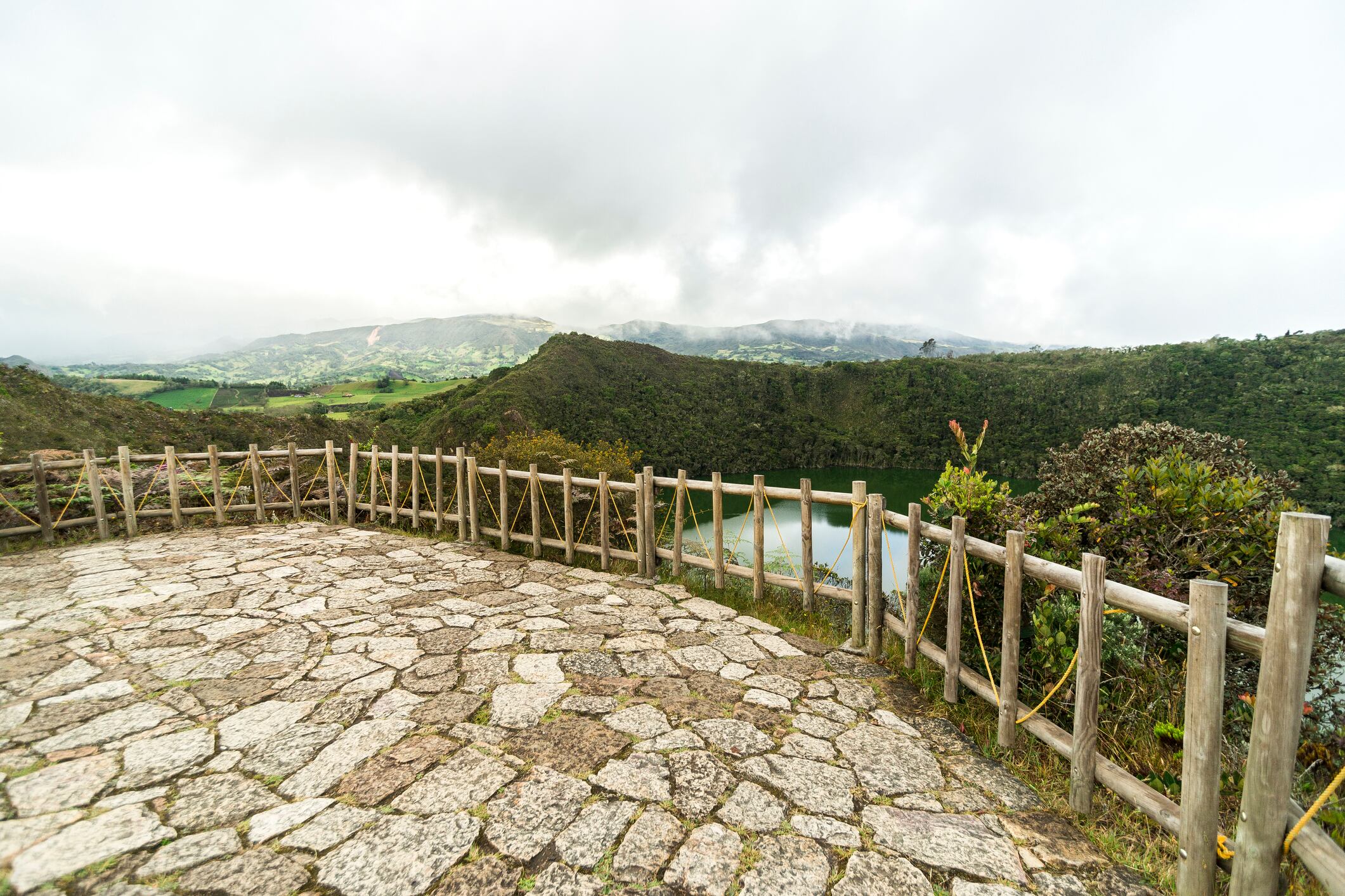 Entre mitos y naturaleza: La laguna de Guatavita, la preferida por ChatGPT en Colombia.
