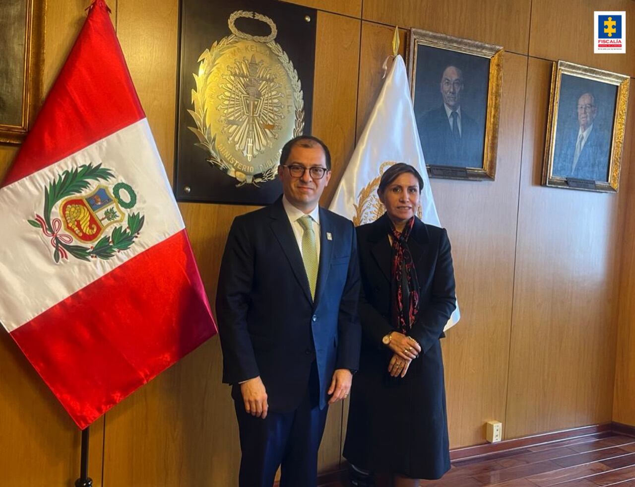 Fiscal General de la Nación, Francisco Barbosa Delgado; y su homóloga de Perú, Liz Patricia
Benavides Vargas,