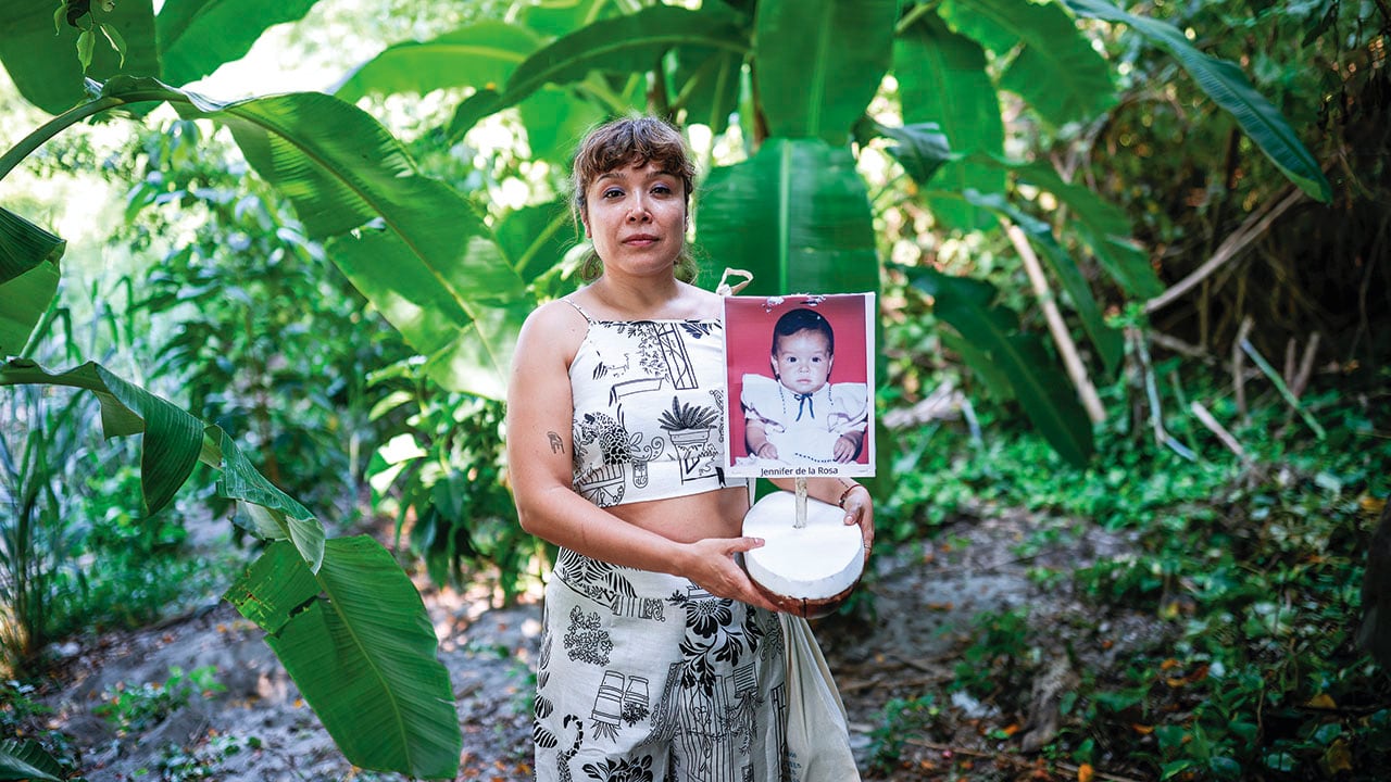 Jenifer de la Rosa, adoptada por españoles después de la tragedia.