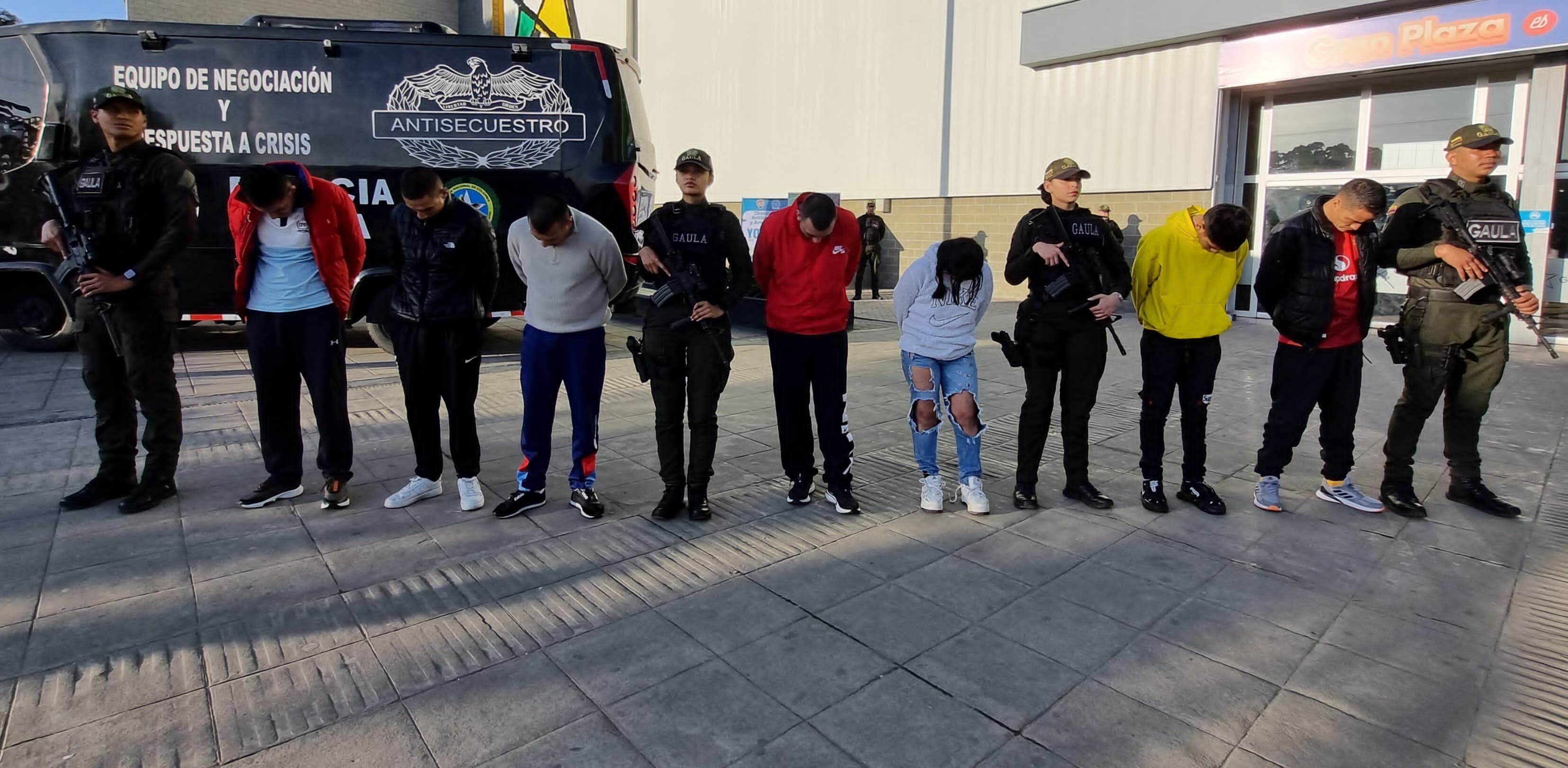 La Policía Metropolitana de Bogotá logró la captura de la cabecilla de finanzas criminales de 'Satanás' en Bogotá.