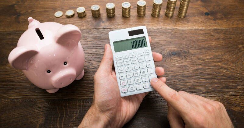 Ferrari ha sido muy local sobre la necesidad de mejorar el nivel de ahorro del país. Fotos 123RF / Andriy Popov