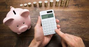 Un estudio de Kantar Worldpanel concluyó que el 80% de los colombianos quieren ahorrar, pero solo un 3% dice que lo hace con rigurosidad. La excusa: no saben cómo o siempre se lamentan de los bajos ingresos. Estas recomendaciones le serán de ayuda para que, desde ya, comience a ahorrar, sin incumplir con la meta. Información: suministrada por Multibank. Fotos 123RF / Andriy Popov