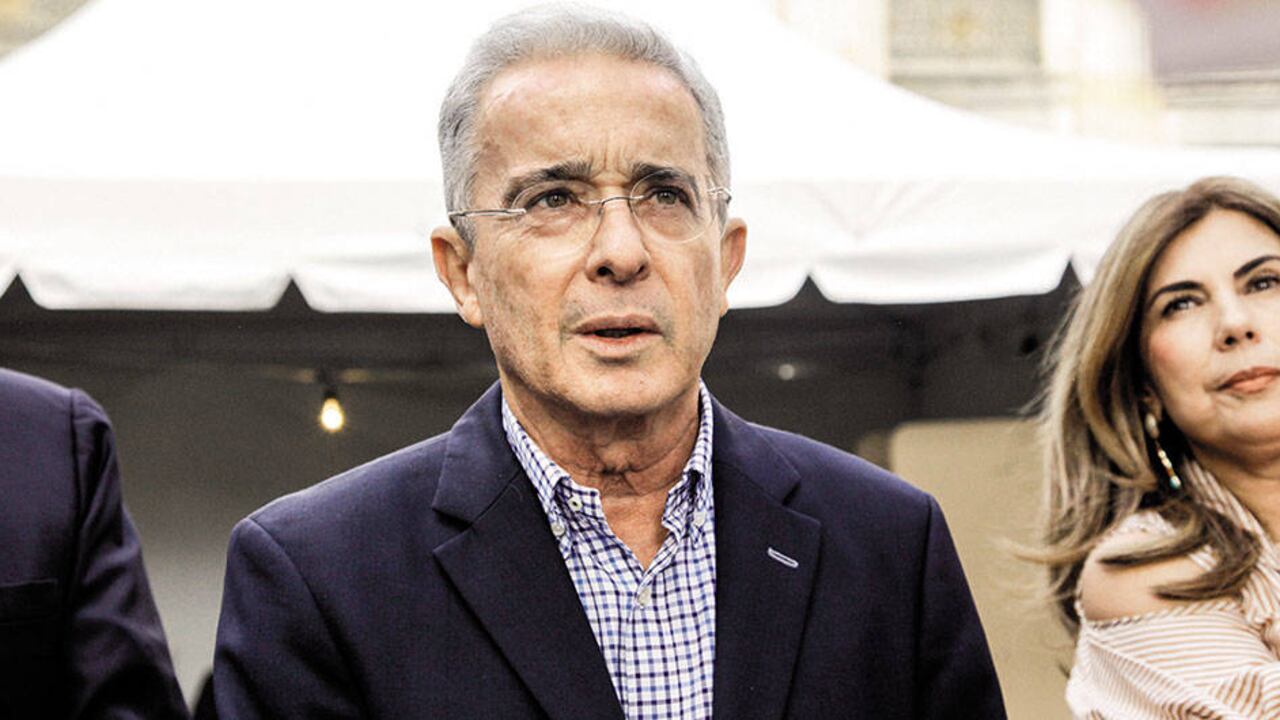Álvaro Uribe.