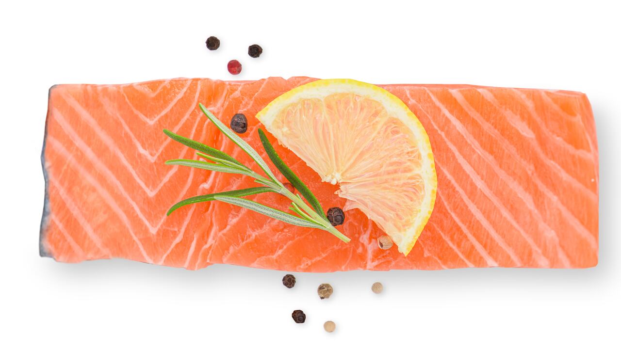 El salmón es uno de los pescados grasos más saludables.