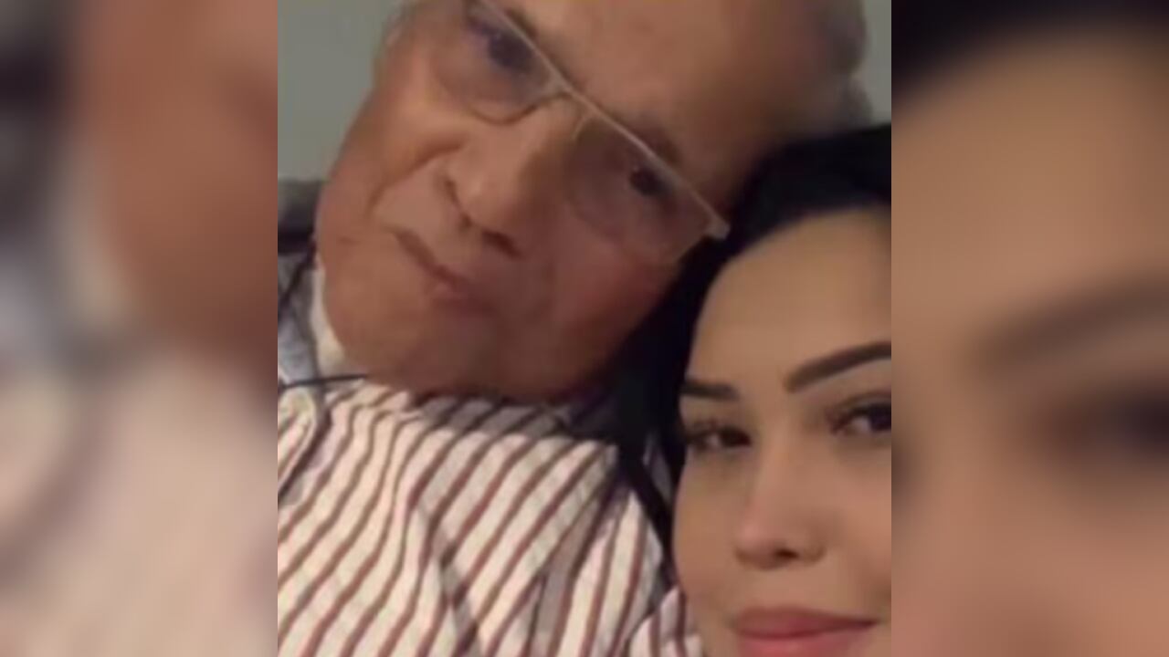 La cantante habló del duro momento por el que pasó su papá.