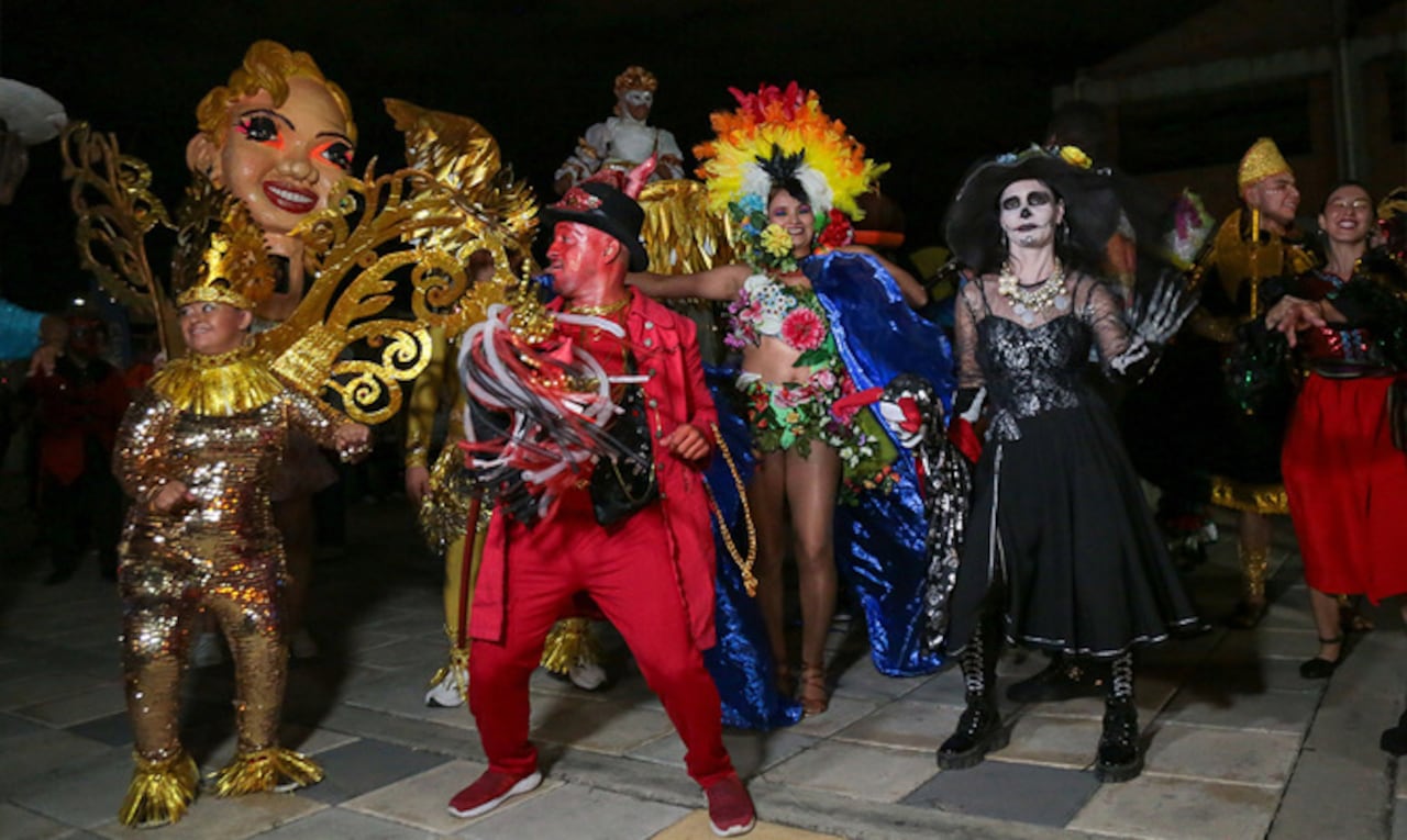 Guía práctica de viaje para disfrutar la Feria de Cali: discotecas, museos, monumentos emblemáticos y más