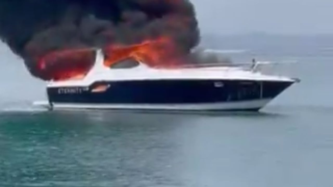 Yate se incendió en Cartagena