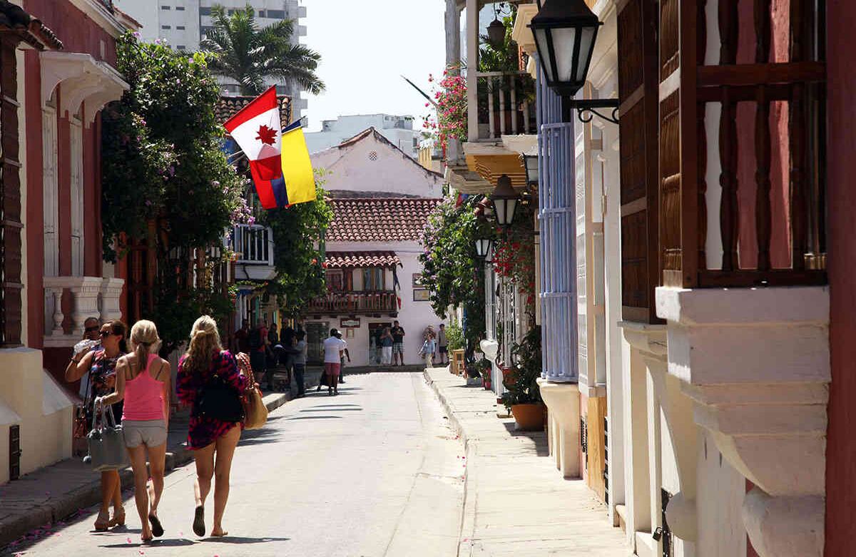 Su alta dependencia del turismo, el sector más afectado por la emergencia, hace que esta urbe viva con mayor intensidad los impactos del virus y las medidas de aislamiento para tratar de contenerlo. León Darío Peláez/SEMANA