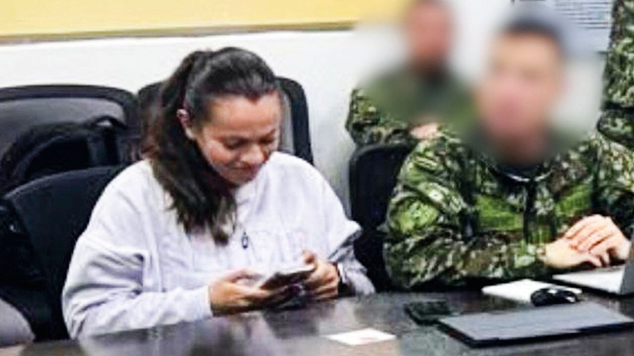 La inspección del Ejército tenía conocimiento de la presencia de una falsa capitana (mujer de blanco) en la seguridad presidencial desde hace cuatro meses.