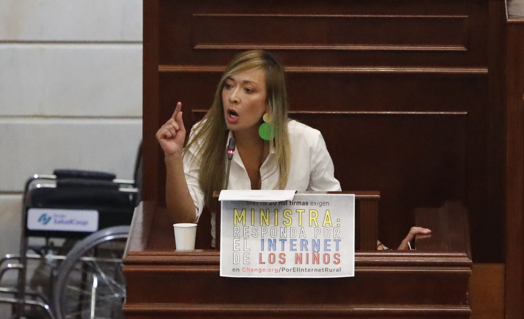 Representante a la Cámara de Representantes Katherine Miranda en  Debate de moción de censura Ministra TIC Karen Abudinen