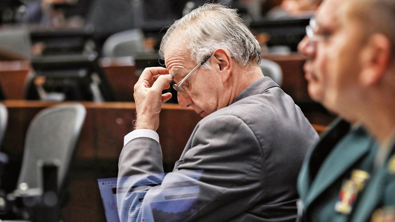 Tres días antes del reciente atentado en El Plateado, Cauca, el ministro de Defensa, Iván Velásquez, había afirmado que la seguridad estaba garantizada.