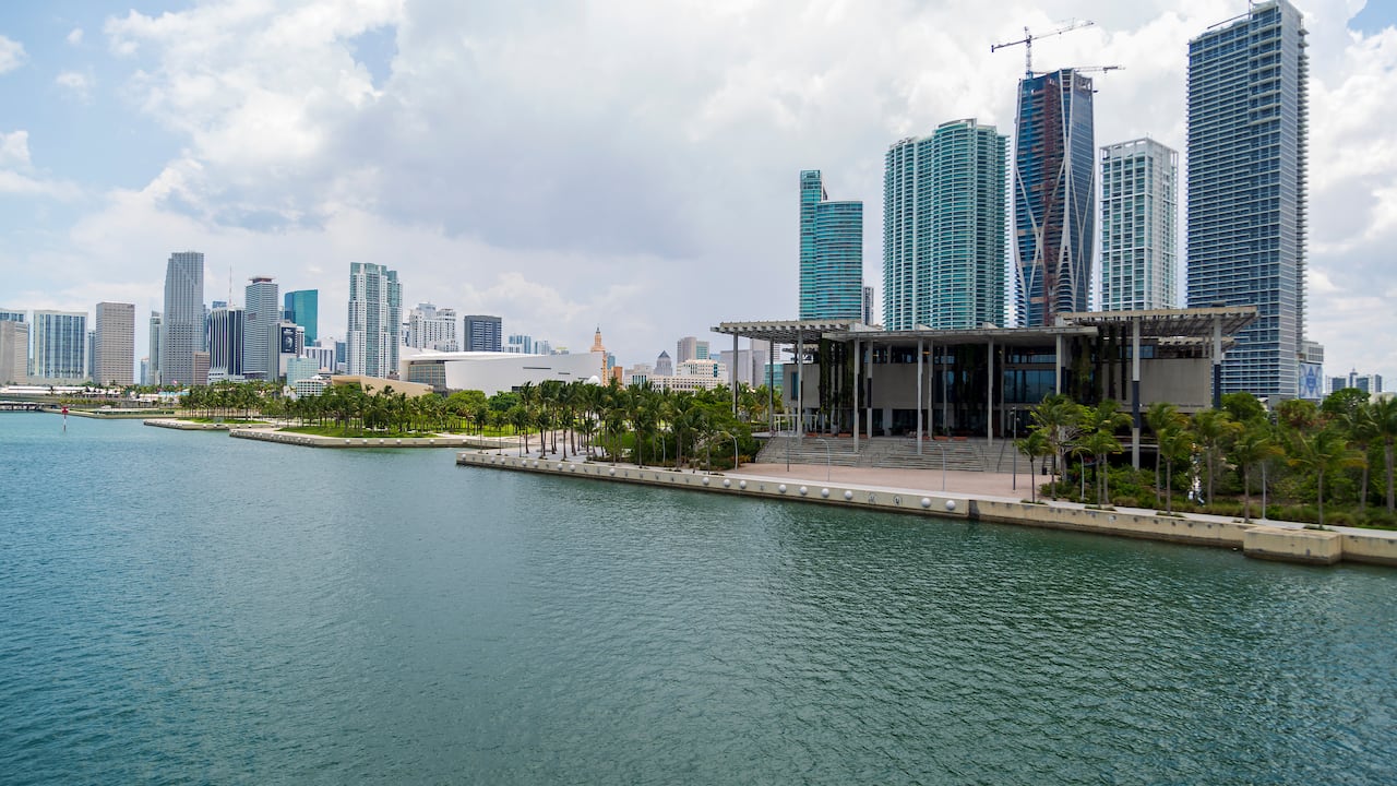 El increíble museo de Miami que desafía la realidad con impactantes ilusiones y tecnología de vanguardia.