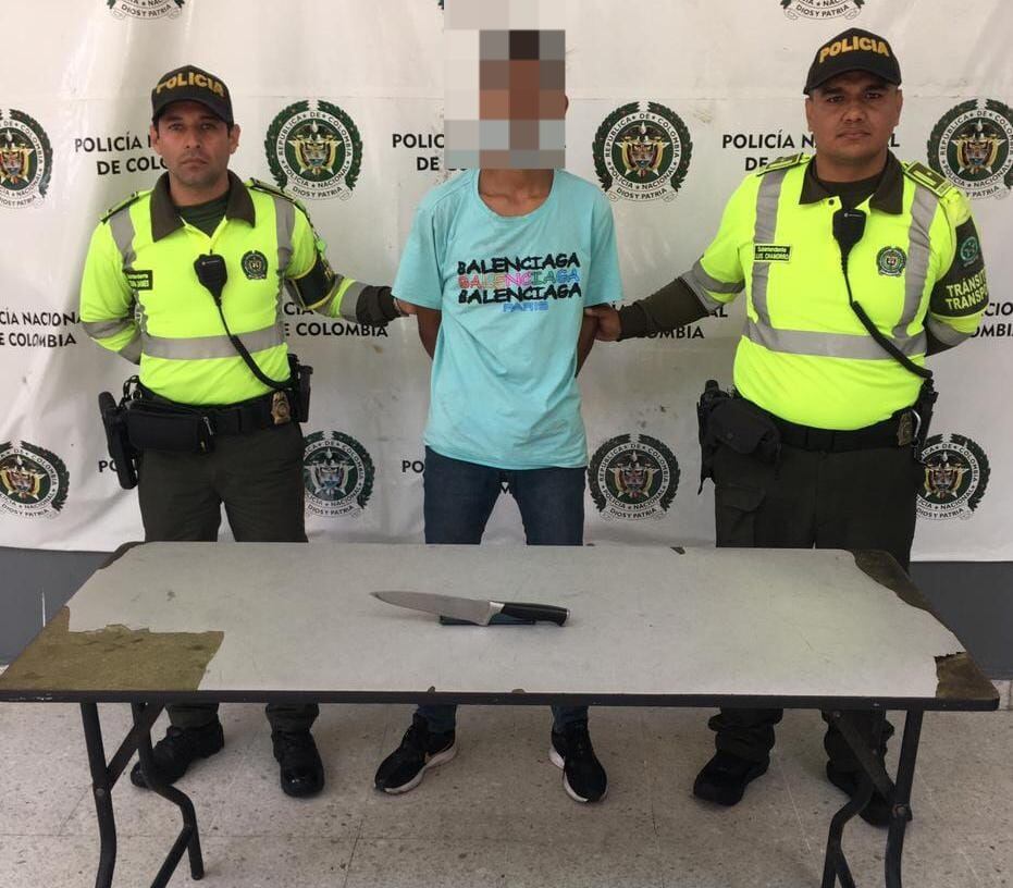 El joven fue capturado tras los hechos y tenía el arma blanca