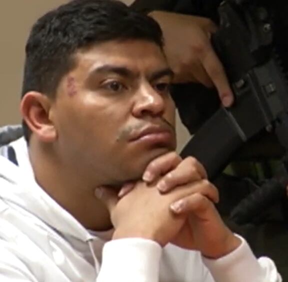 Por orden del Consejo de Estado, se cae la suspensión a las órdenes de captura a siete señalados cabecillas de bandas de Medellín, entre ellos Edilberto o Andrés Dimaría Oliveros Correa, alias Mundo Malo.