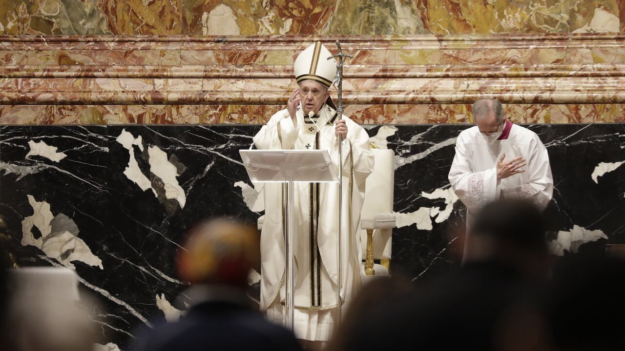 El mensaje del papa Francisco se da tres días después de que advirtiera está decidido a viajar en marzo a Irak, y que lo hará aunque sea en línea comercial.