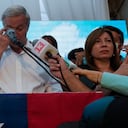 José Antonio Kast, del Partido Republicano, reacciona luego de que los resultados de las elecciones anticipadas lo mostraran perdiendo ante Gabriel Boric.