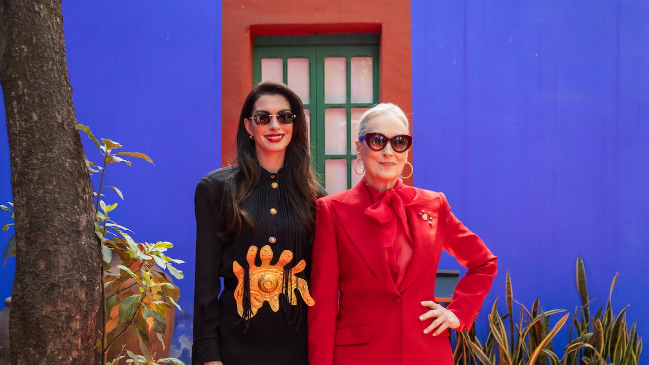 Meryl Streep y Anne Hathaway para la promoción de 'El diablo viste a la moda 2'.
