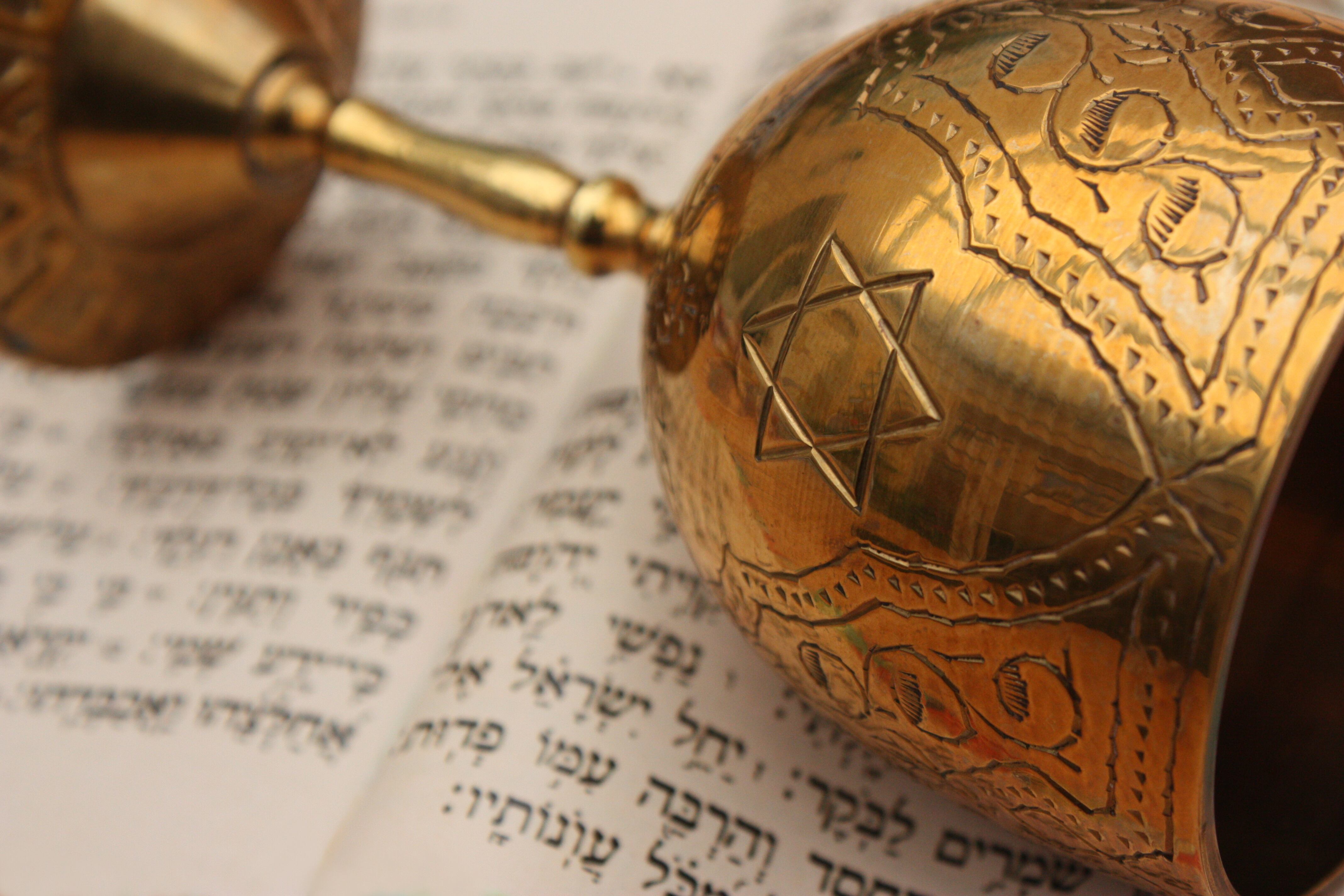 En el cristianismo, el anticristo se asocia con el fin de los tiempos y la batalla final entre el bien y el mal.