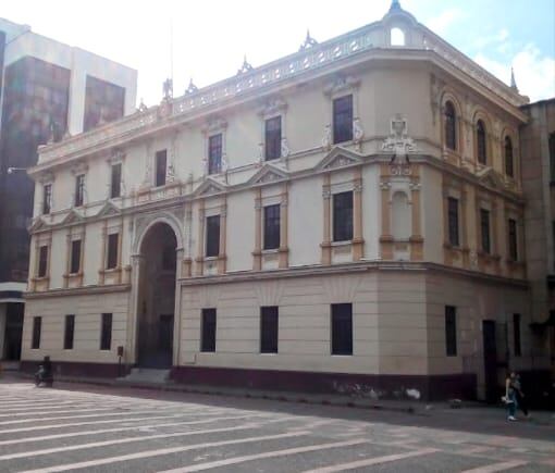 El conocido como Palacio Amarillo fue declarado Bien de Interés Cultural de Carácter Nacional