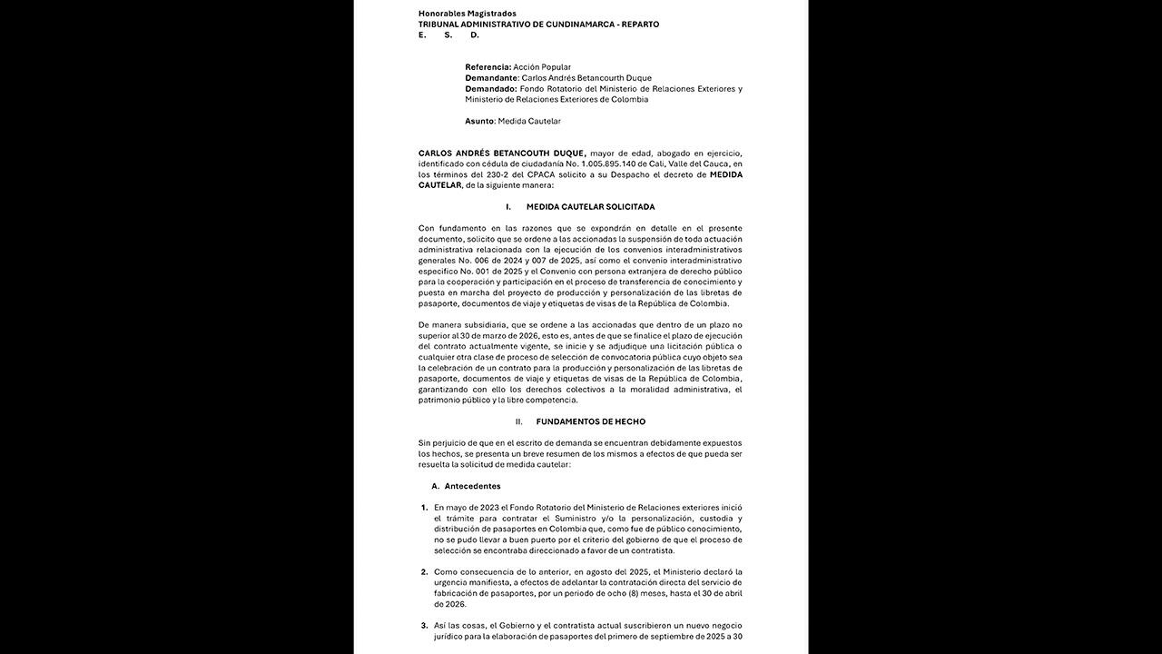 La demanda fue presentada ante el Tribunal Superior de Cundinamarca.