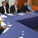 El gobierno de Ecuador y los representantes de los indígenas se han estado reuniendo luego de las fuertes protestas de 2022. Foto: EFE.