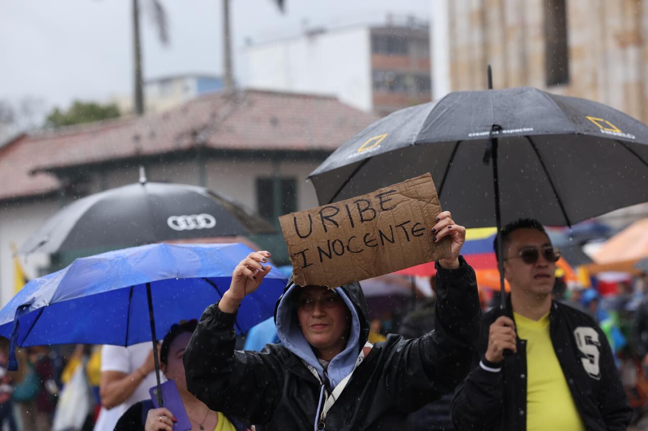 Marchas en apoyo al expresidente Álvaro Uribe en Bogotá