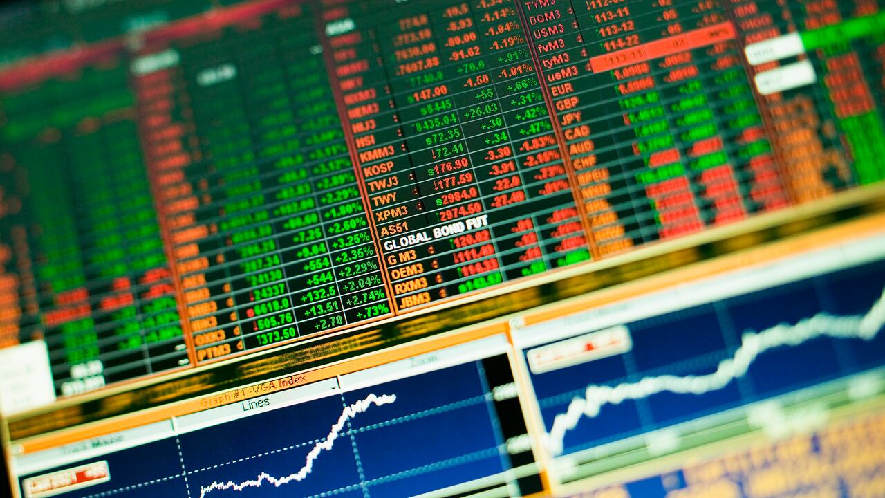 El Gobierno cuenta con mejores alternativas, unas concertadas con el sector financiero en búsqueda de movilizar crédito hacia ciertas actividades, otras con instrumentos como el crédito de redescuento, las garantías, el uso del Grupo Bicentenario y la optimización de los Títulos de Desarrollo Agropecuario.