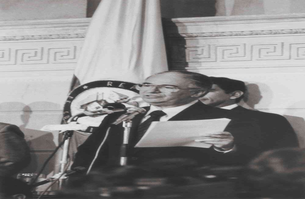 El expresidente quería que lo recordaran como a un hombre que era amigo de la cultura, de los intelectuales, de los pobres y como un hombre que amó a Colombia.  Archivo SEMANA.