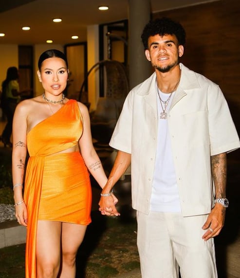 Luis Díaz y su esposa Geraldine Ponce  se han convertido en el centro de atención de los medios de comunicación.