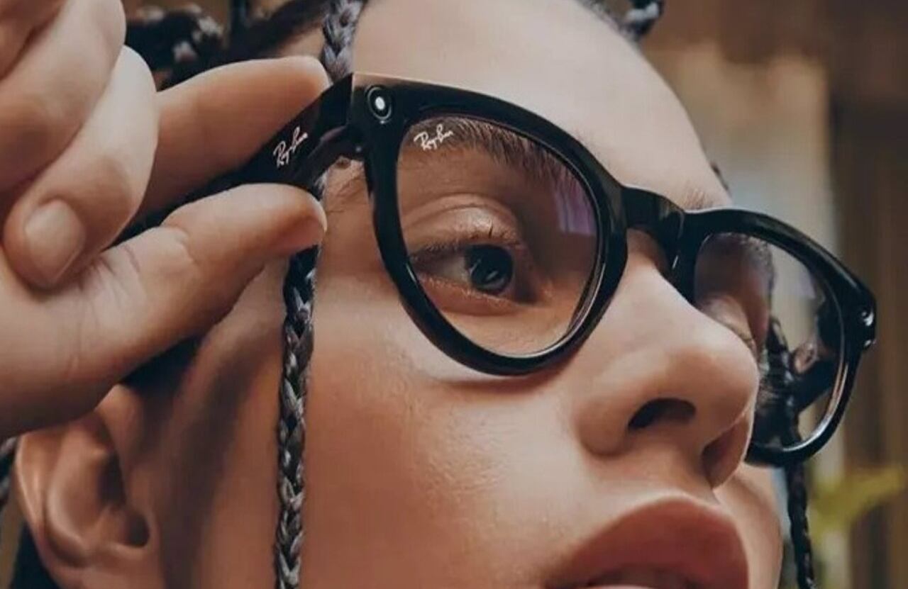 Meta planea incluir un 'software' de reconocimiento facial en sus gafas inteligentes.