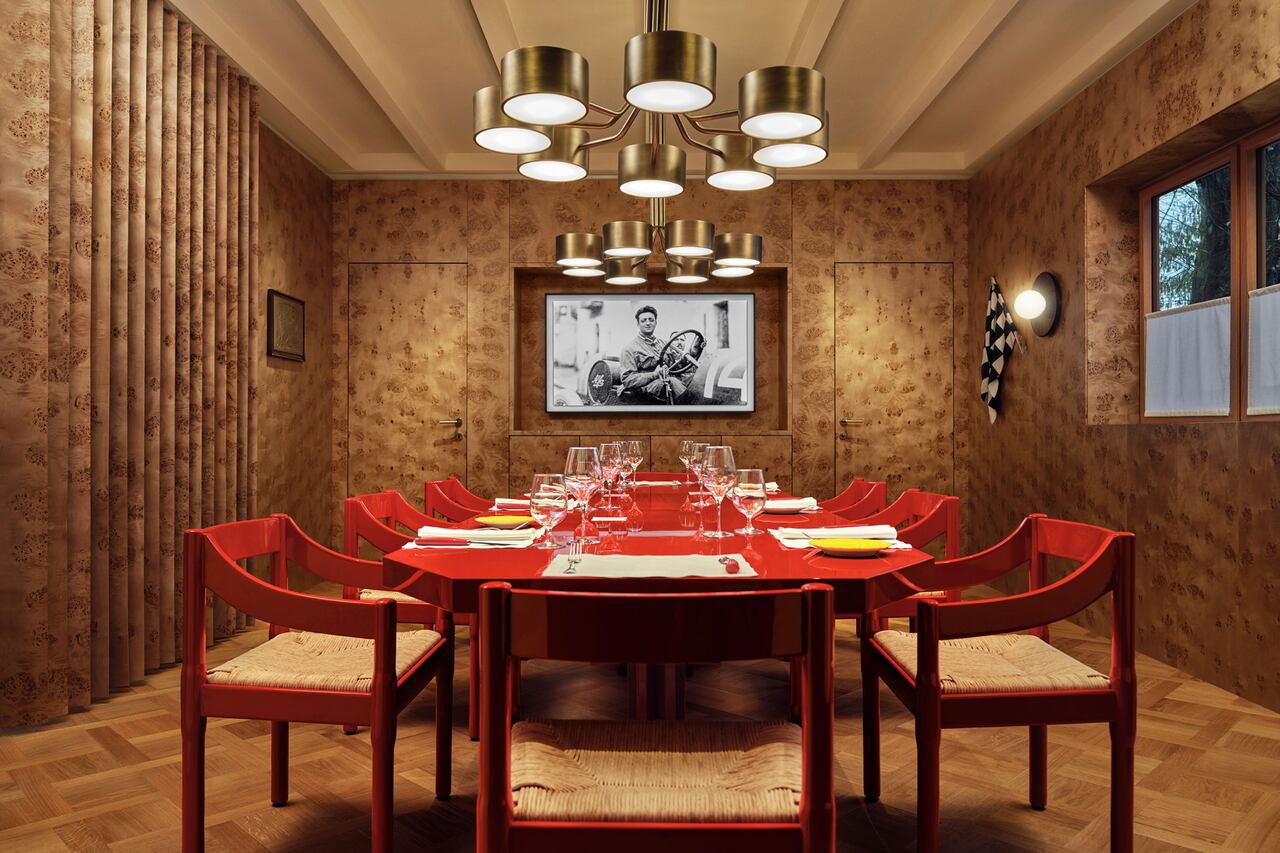 Usuarios de AirBnb podrán pasar la noche en el Museo Ferrari de manera gratuita.