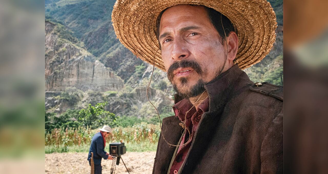 En el reparto predomina el talento natural santandereano. Solo hay dos actores profesionales, pero todos lo hacen de maravilla.