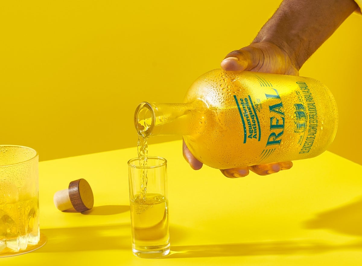 SIC ordena retirar del mercado el aguardiente real amarillo