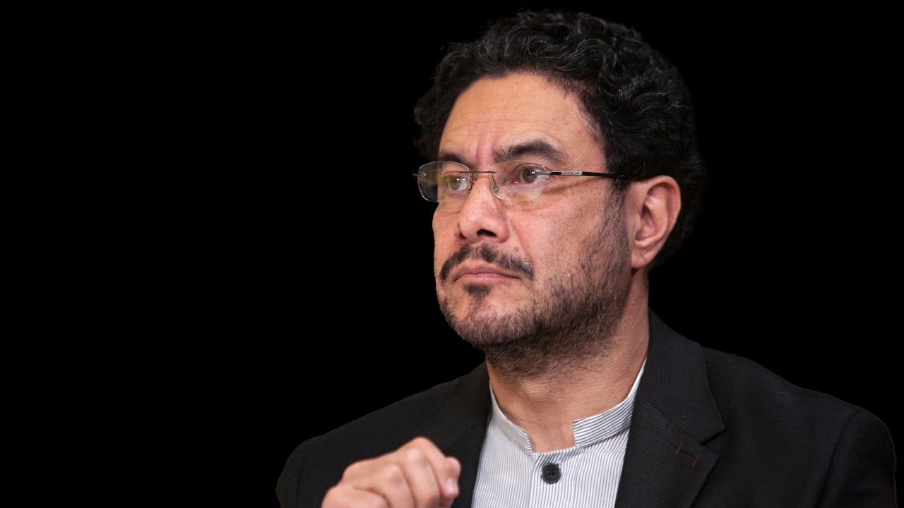 Iván Cepeda irá solo a la primera vuelta.