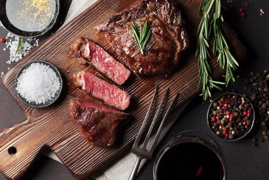 Factory Steak & Lobster, ubicado dentro del JW Marriott Bogotá en la Zona G