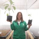 La secretaria de Ambiente, Carolina Urrutia inauguró el vivero. Algunos de los árboles a producir son: arboloco, corono, cajeto, roble, espino garbanzo, tuno esmeraldo, mano de oso, cerezo, alcaparro, laurel de hoja grande, arrayán blanco, entre otros.