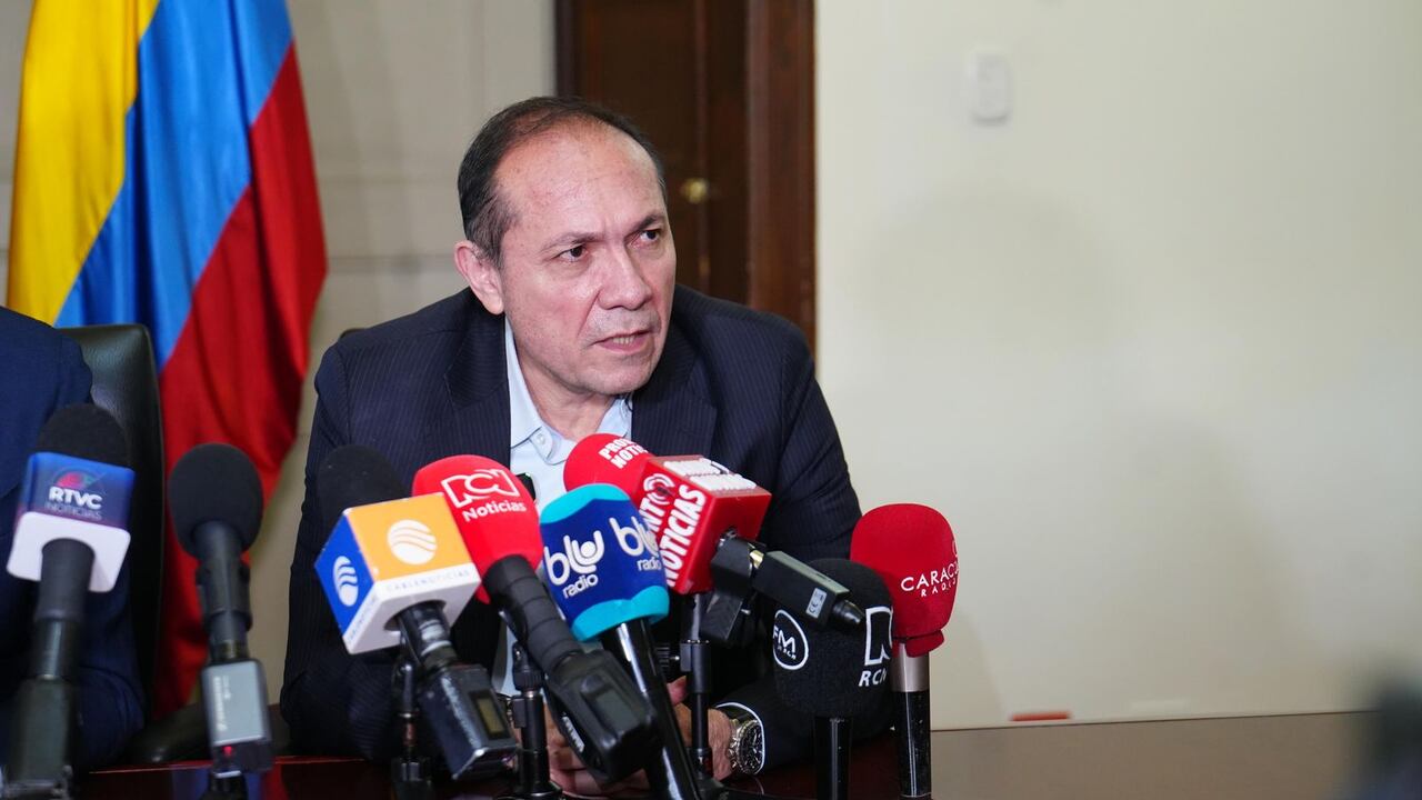 El ministro del Trabajo, Antonio Sanguino, se refirió al caso