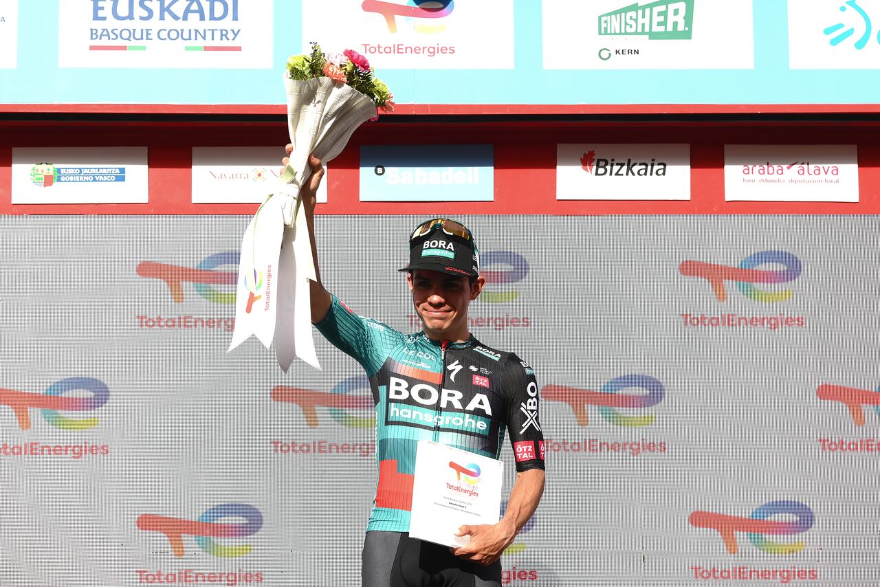 Sergio Higuita celebró por primera vez en 2023 un triunfo de etapa.