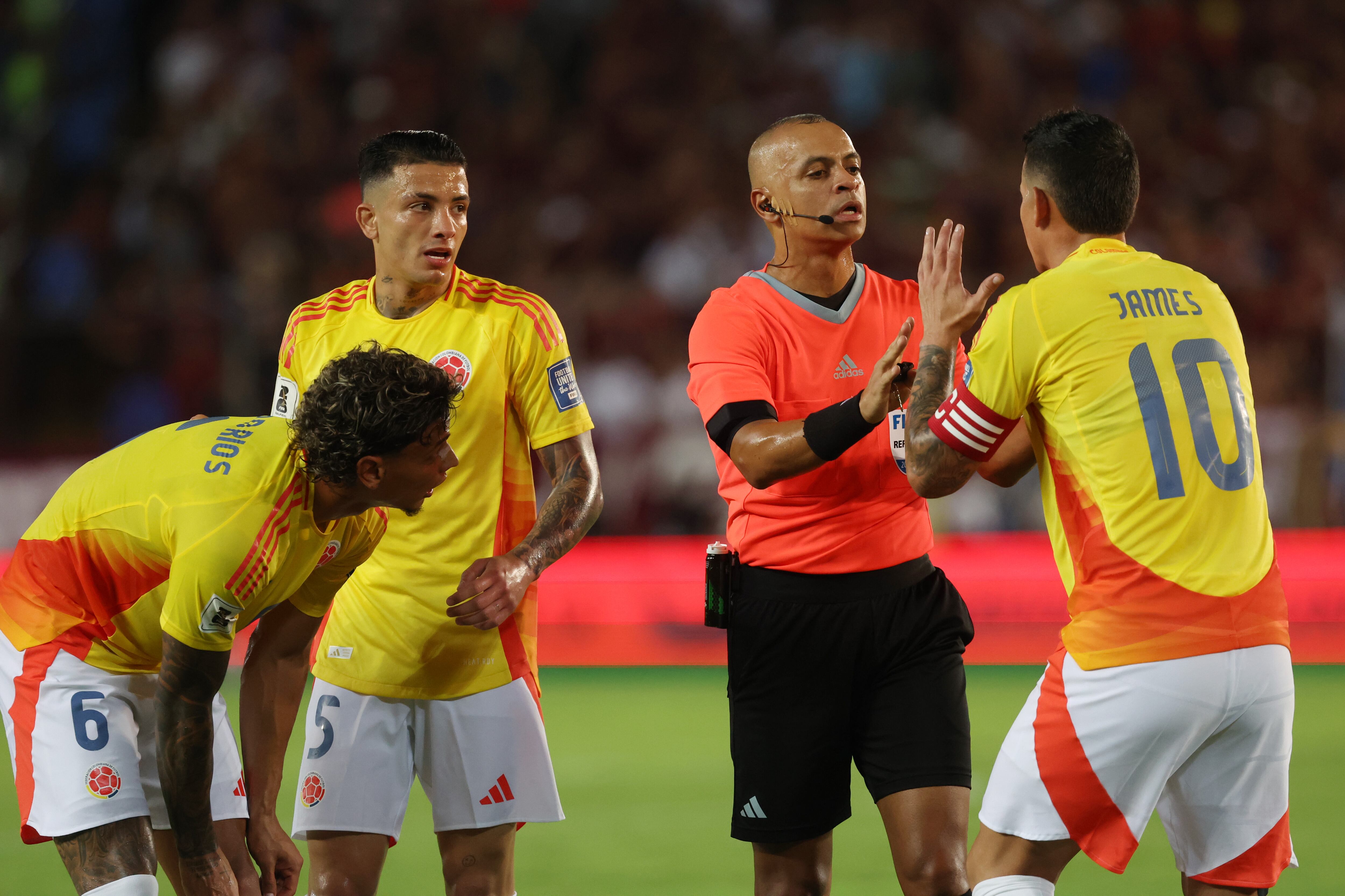 Un tridente de jugadores de Selección Colombia conocieron decisión de Conmebol