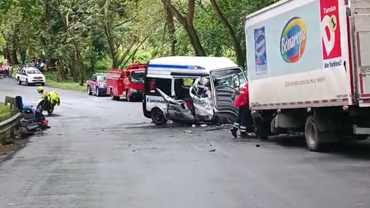 También se ha podido establecer que en el accidente perdió la vida Samara Nawual Hurtado de 17 años de edad