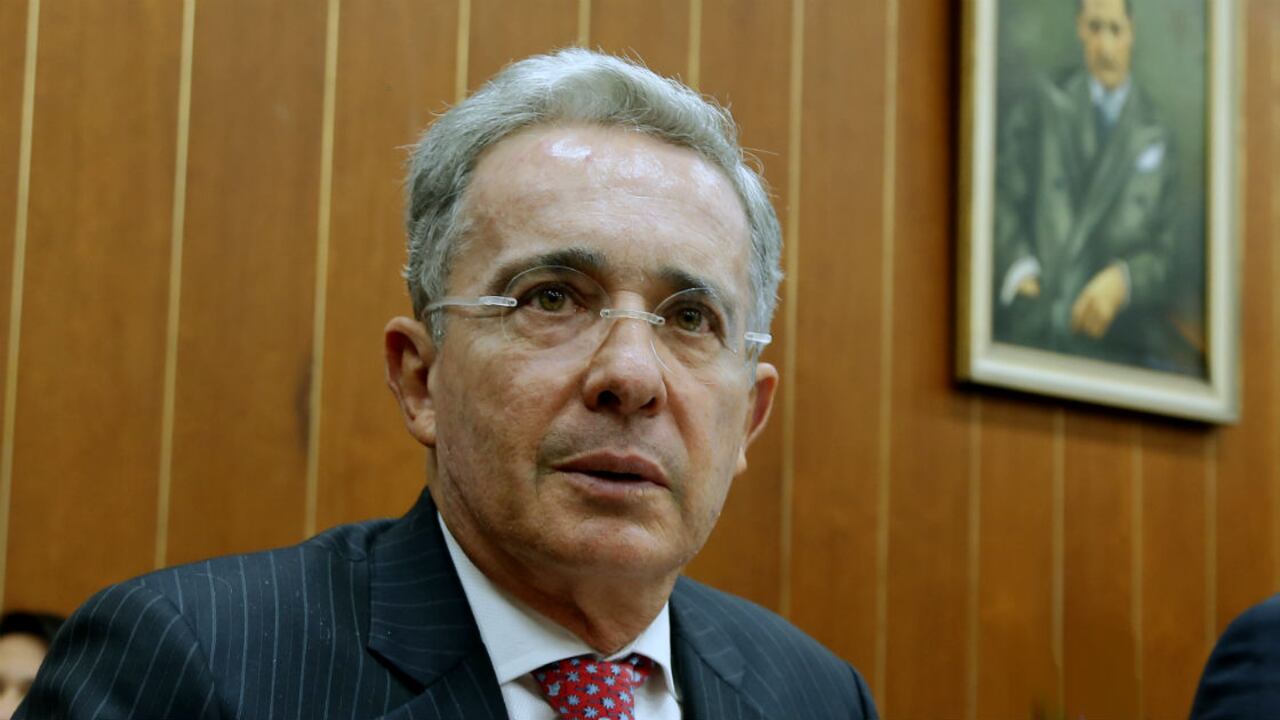 Álvaro Uribe Vélez.
