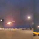 El piloto tuvo que aterrizar de emergencia y lo hizo 30 minutos después