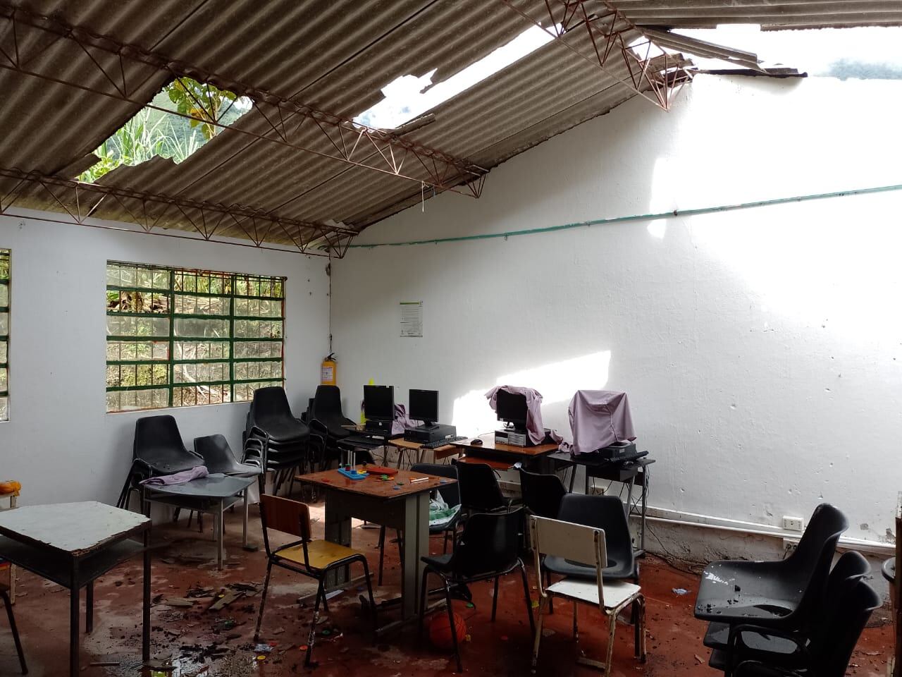 Las familias damnificadas recibieron las ayudas humanitarias